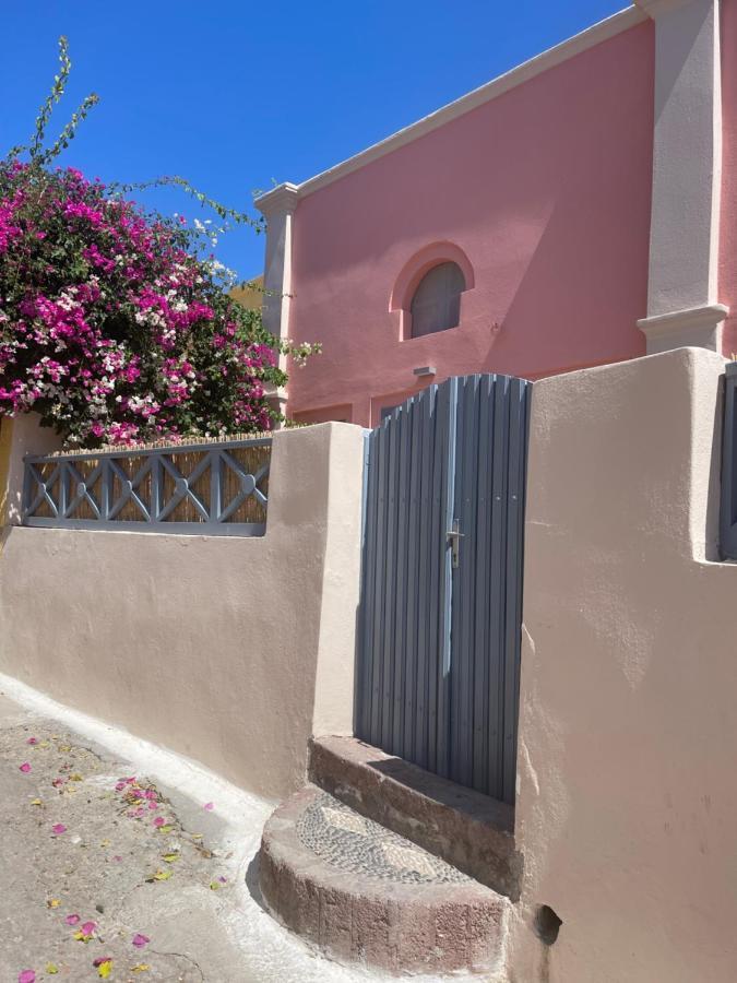 St.Mammas Traditional Apartment Mesaria Bagian luar foto