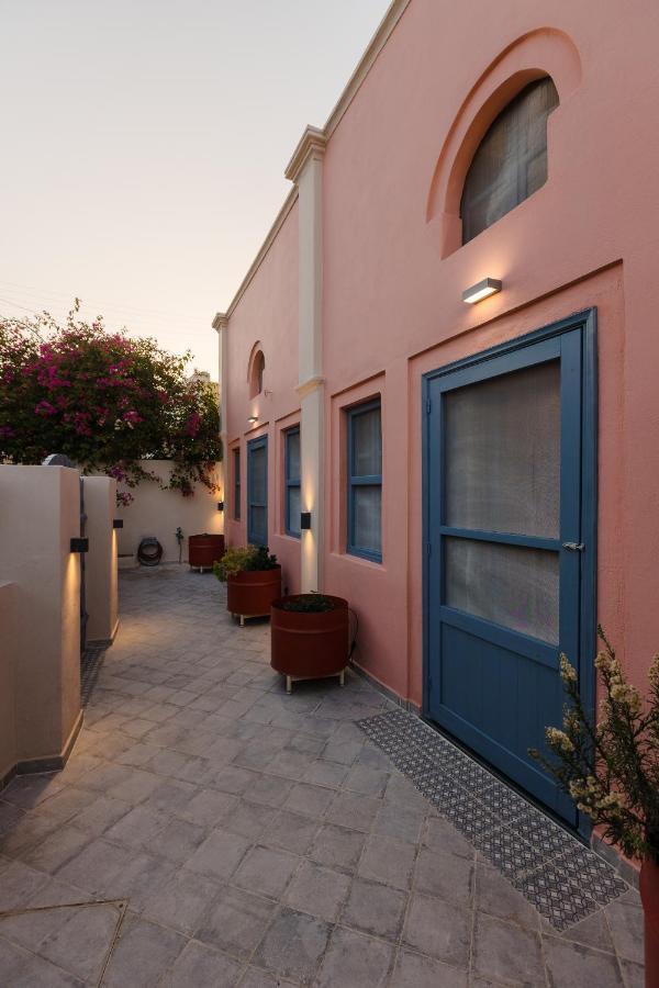 St.Mammas Traditional Apartment Mesaria Bagian luar foto
