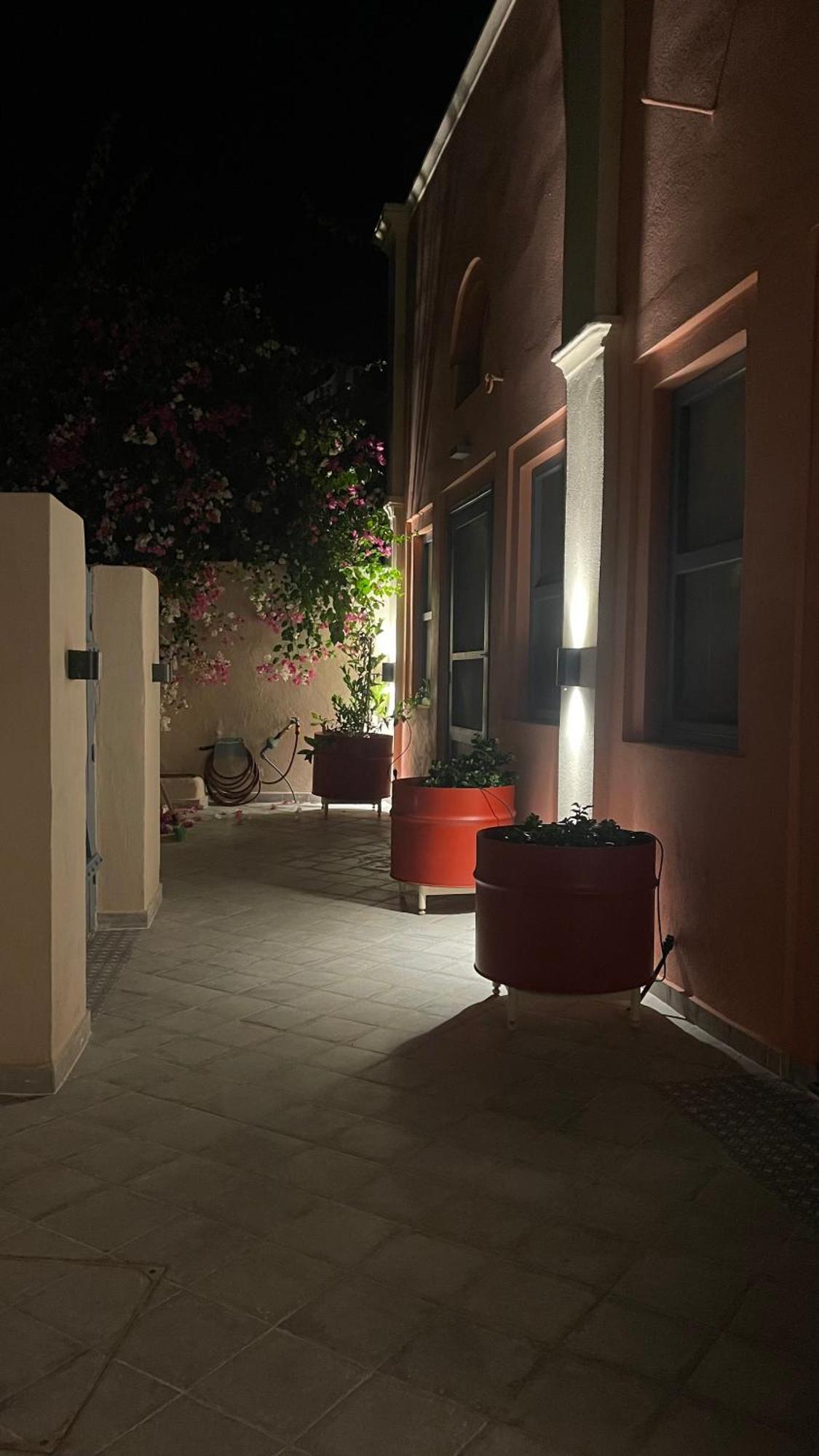 St.Mammas Traditional Apartment Mesaria Bagian luar foto